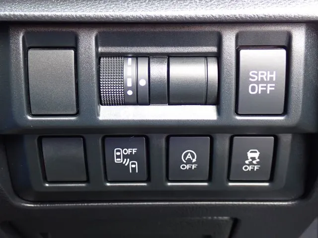 インプレッサスポーツ（スバル）の車両写真