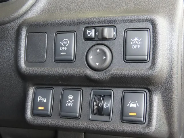 ノート（ニッサン）の車両写真
