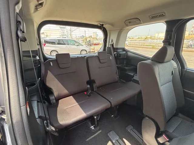 ノア（トヨタ）の車両写真
