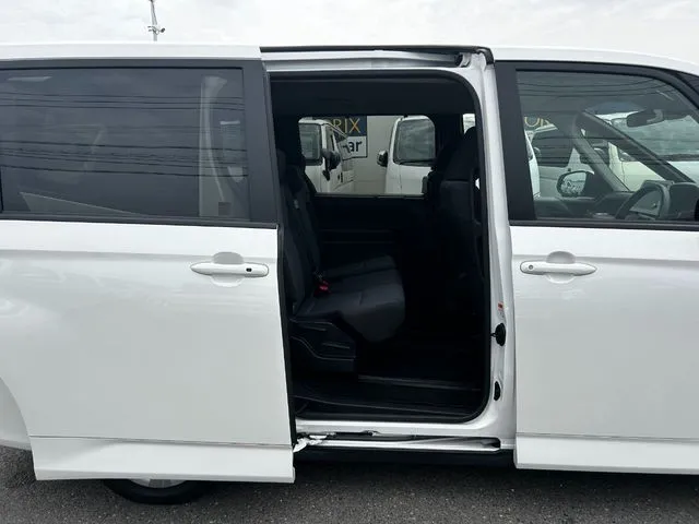 ノア（トヨタ）の車両写真