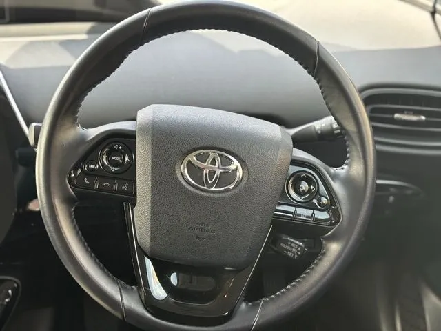 プリウス（トヨタ）の車両写真