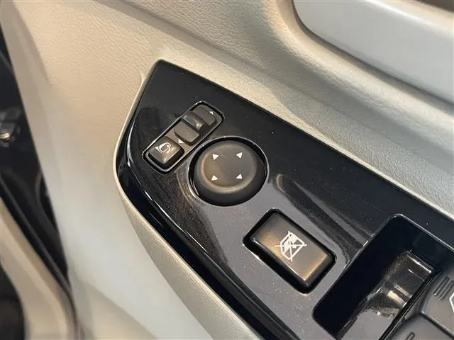 ルークス(ニッサン)の車両写真
