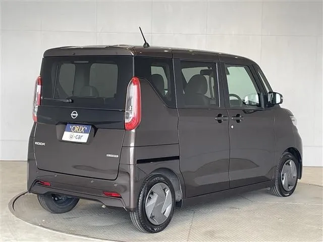 ルークス（ニッサン）の車両写真