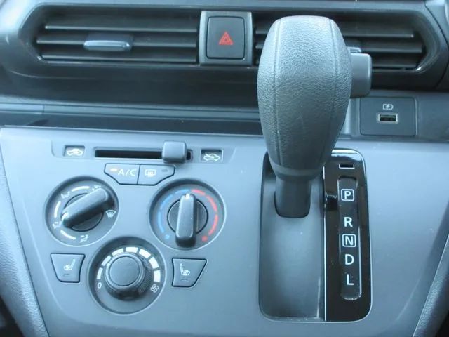 デイズ　４ＷＤ（ニッサン）の車両写真