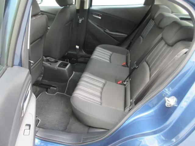 MAZDA2(マツダ)の車両写真
