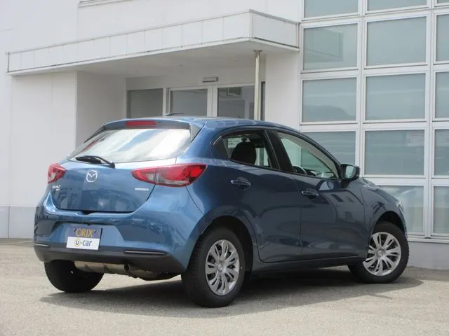 MAZDA2(マツダ)の車両写真