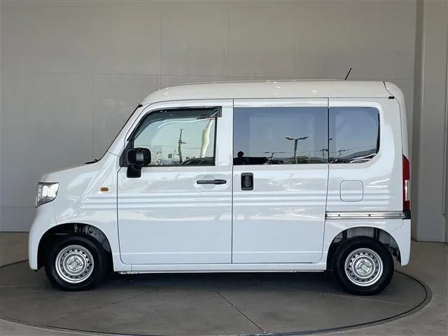 N-VAN(ホンダ)の車両写真