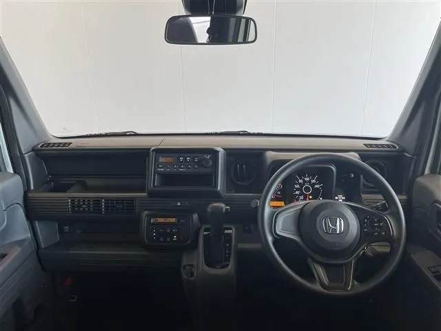 N-VAN(ホンダ)の車両写真
