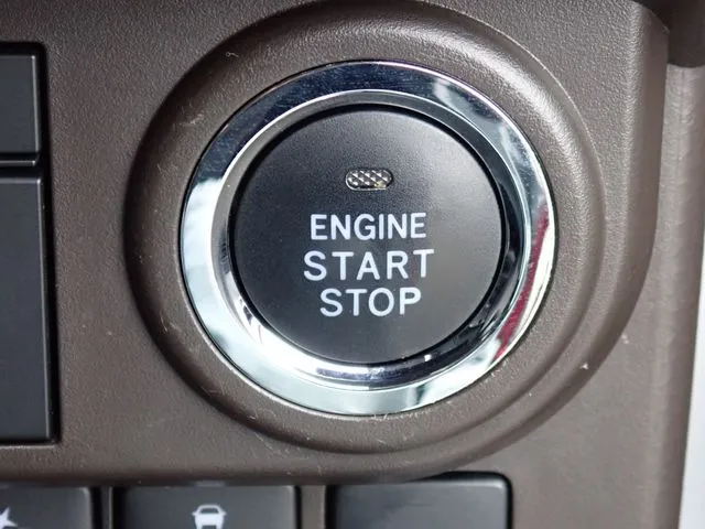 トール（ダイハツ）の車両写真