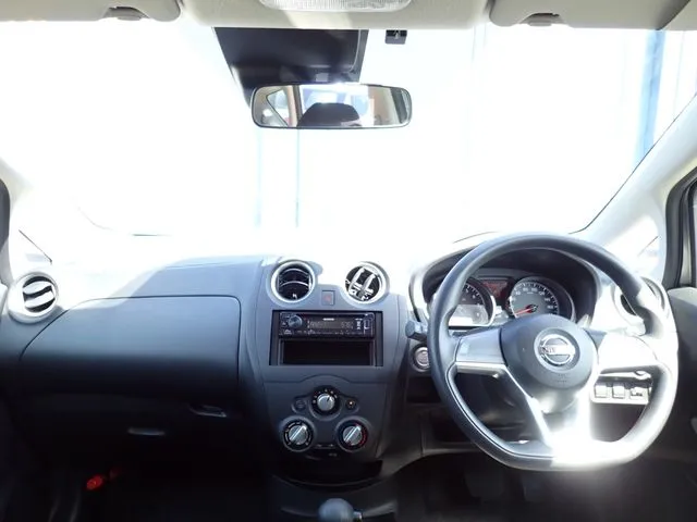 ノート（ニッサン）の車両写真