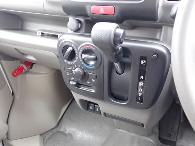 エブリイバン（スズキ）の車両写真