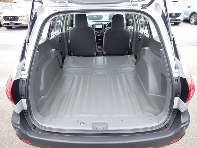 NV150 AD 2WD(ニッサン)の車両写真