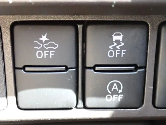 トール（ダイハツ）の車両写真