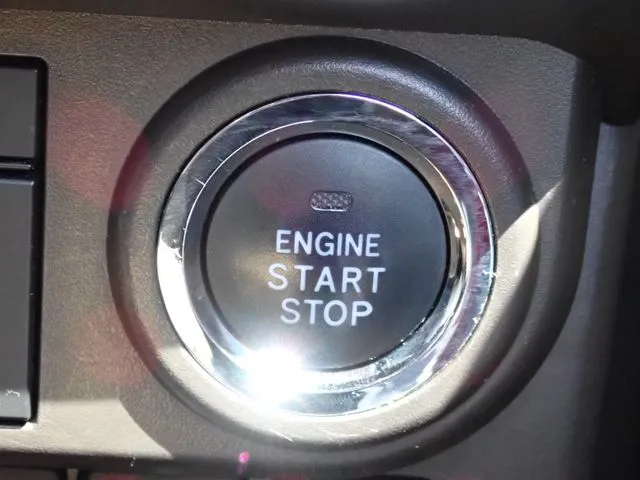 トール（ダイハツ）の車両写真
