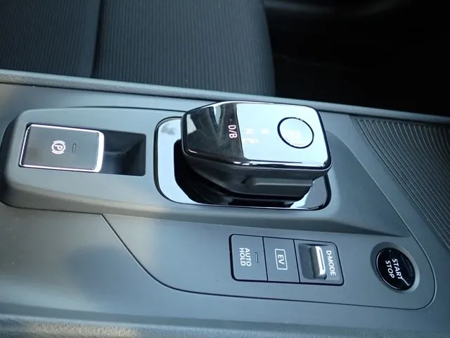 ノート(ニッサン)の車両写真
