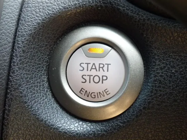 ノート(ニッサン)の車両写真