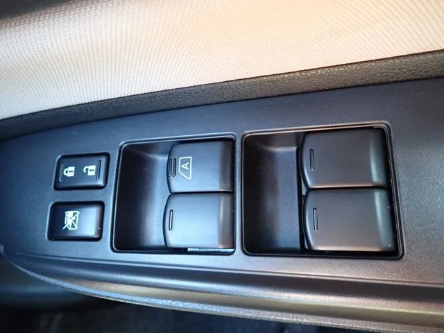 ノート(ニッサン)の車両写真