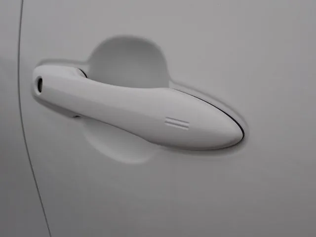 アクア（トヨタ）の車両写真
