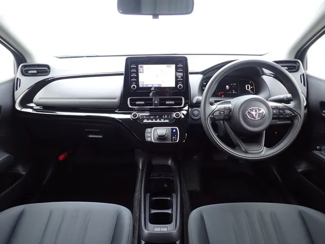 アクア（トヨタ）の車両写真