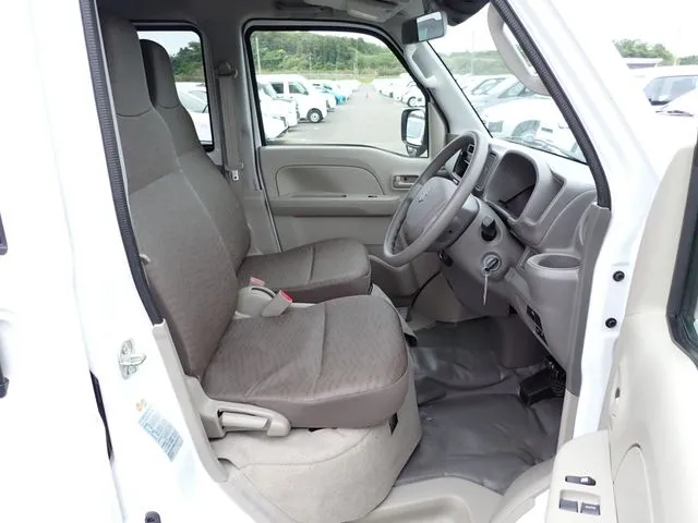 エブリイバン(スズキ)の車両写真