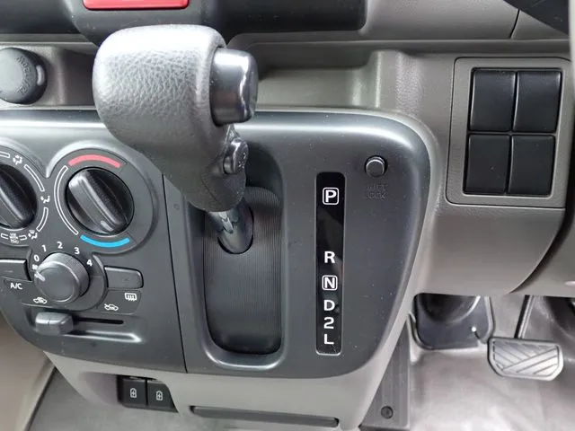 エブリイバン(スズキ)の車両写真