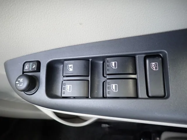 ブーン(ダイハツ)の車両写真