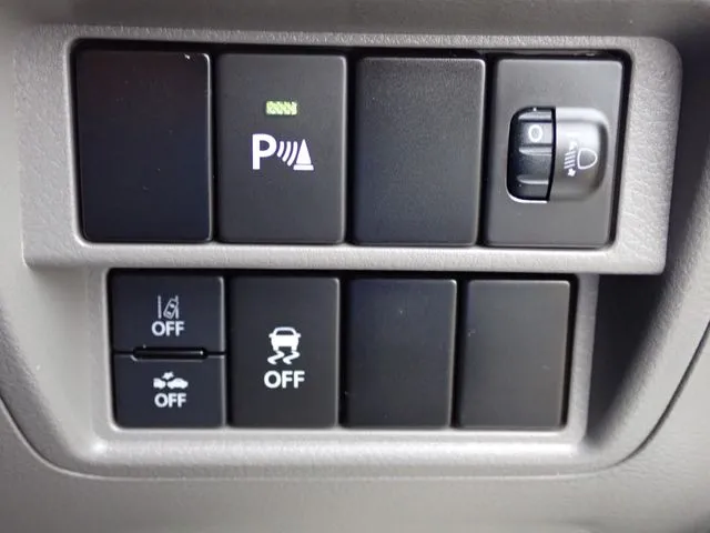 エブリイバン（スズキ）の車両写真