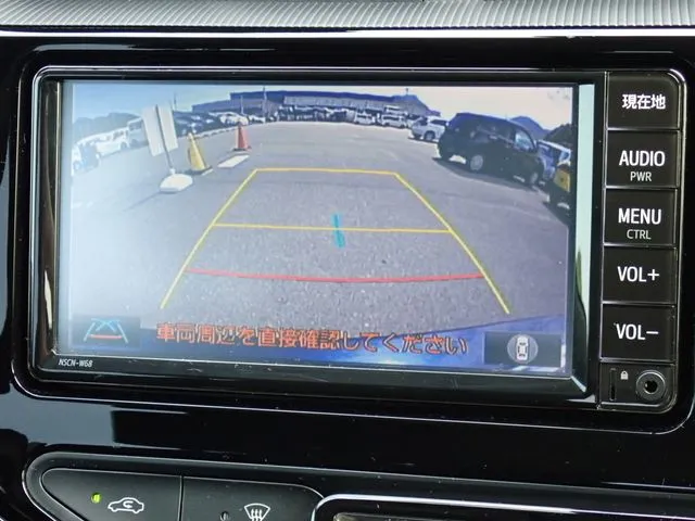 アクア（トヨタ）の車両写真