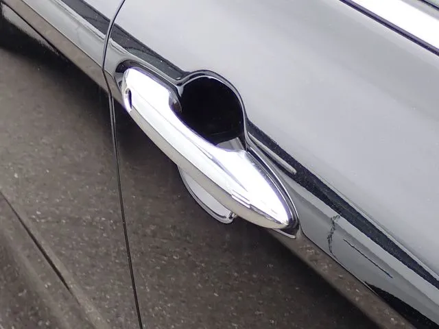 カムリ　ハイブリッド（トヨタ）の車両写真
