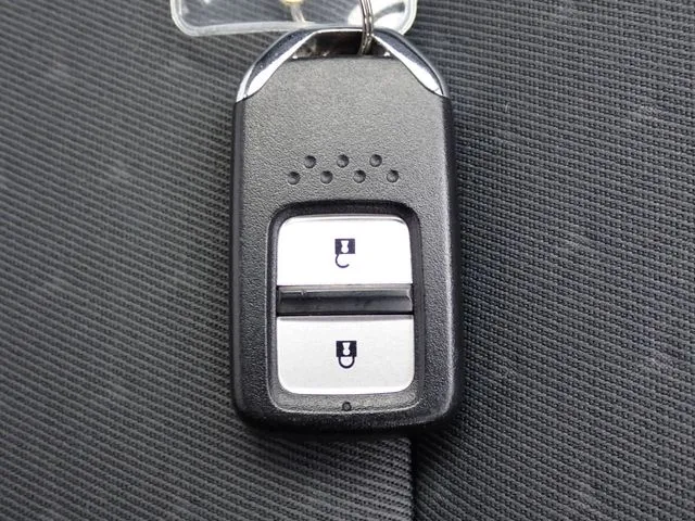 フィット e:HEV(ホンダ)の車両写真