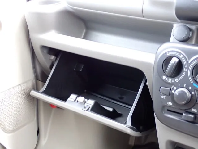エブリイバン（スズキ）の車両写真
