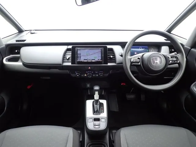 フィット e:HEV(ホンダ)の車両写真