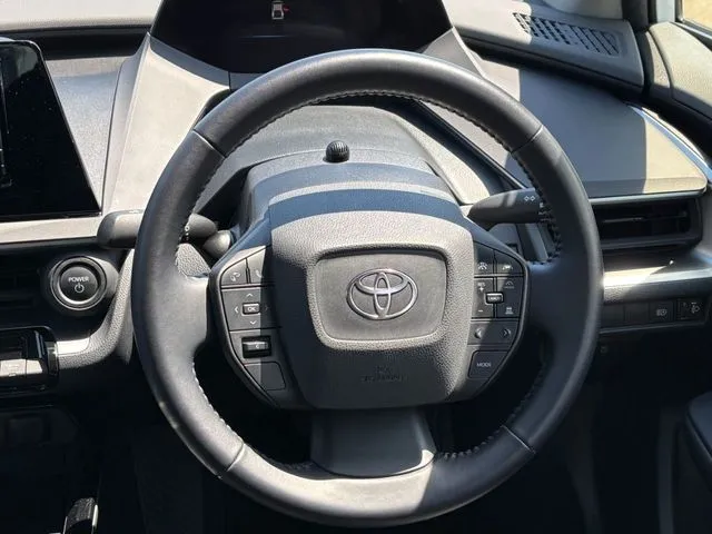 プリウス(トヨタ)の車両写真