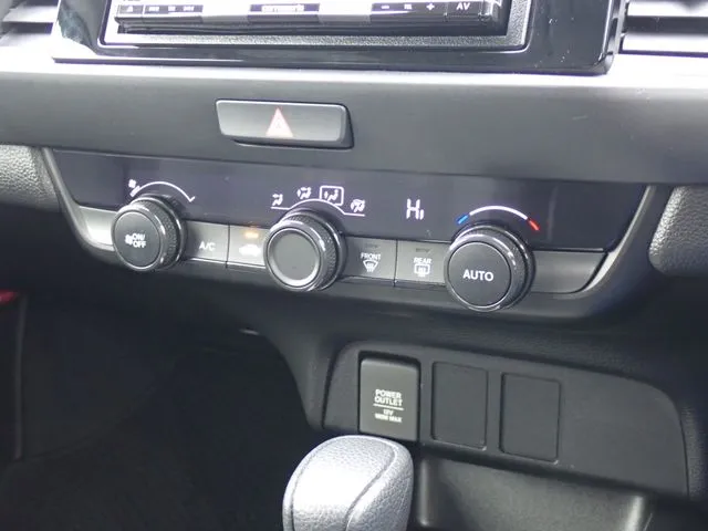 フィット e:HEV(ホンダ)の車両写真