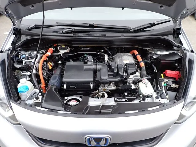 フィット e:HEV 4WD(ホンダ)の車両写真