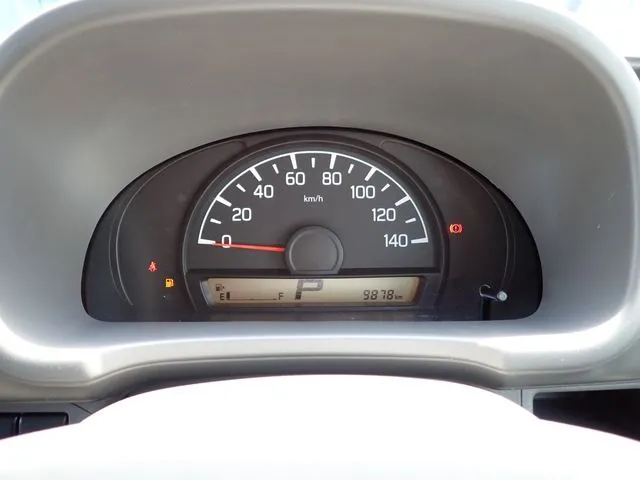 エブリイバン（スズキ）の車両写真