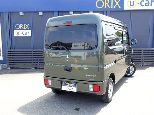 エブリイバン（スズキ）の車両写真