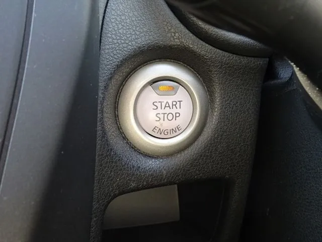 ノート(ニッサン)の車両写真