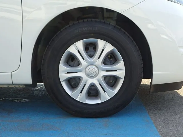ノート(ニッサン)の車両写真