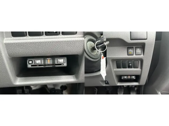 ＮＶ３５０キャラバン（ニッサン）の車両写真