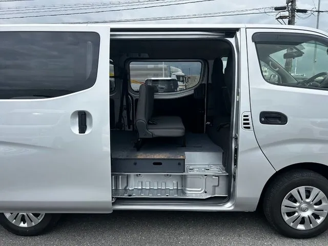 ＮＶ３５０キャラバン（ニッサン）の車両写真