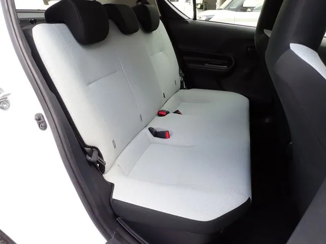 アクア(トヨタ)の車両写真
