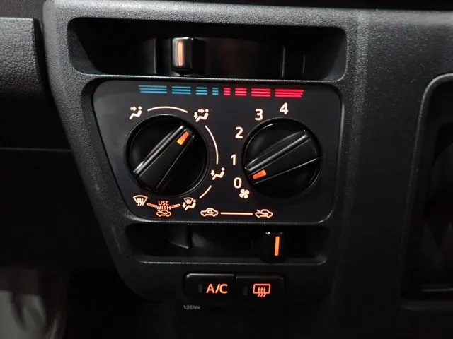 ダイハツ　ハイゼットカーゴ