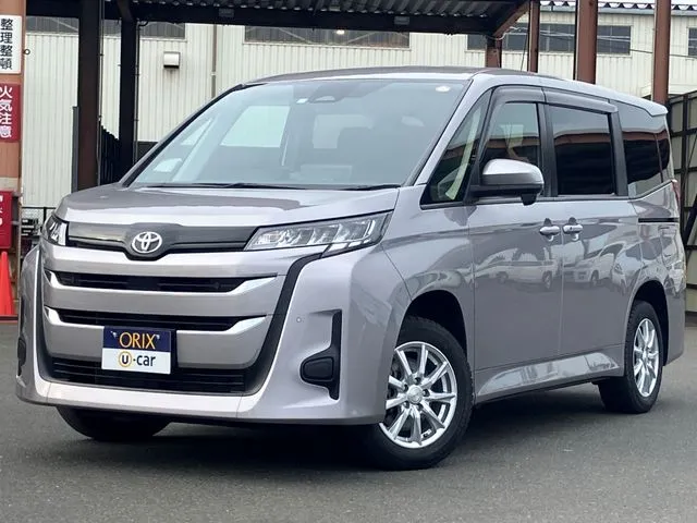 トヨタ ノア 4WD