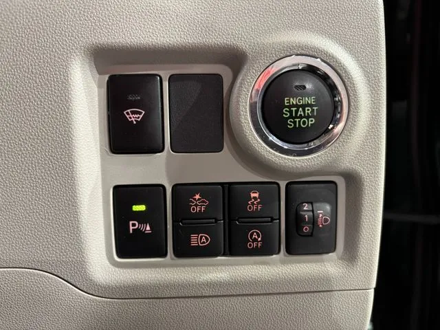 ダイハツ　ブーン　４ＷＤ