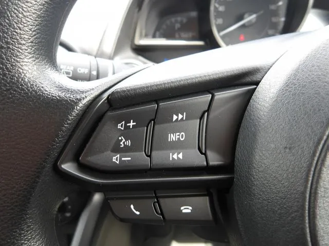 MAZDA2(マツダ)の車両写真