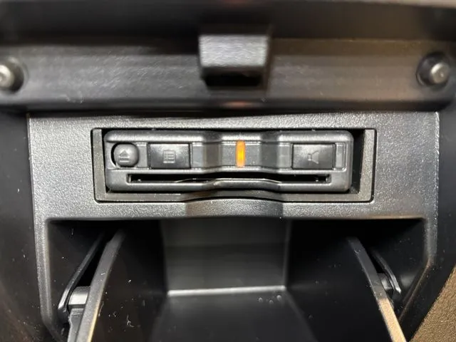 トヨタ　アルファード　ハイブリッド　４ＷＤ