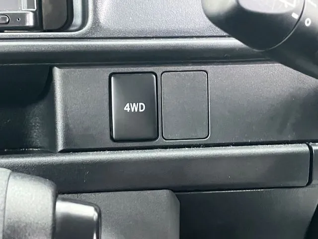 ハイゼットカーゴ 4WD(ダイハツ)の車両写真