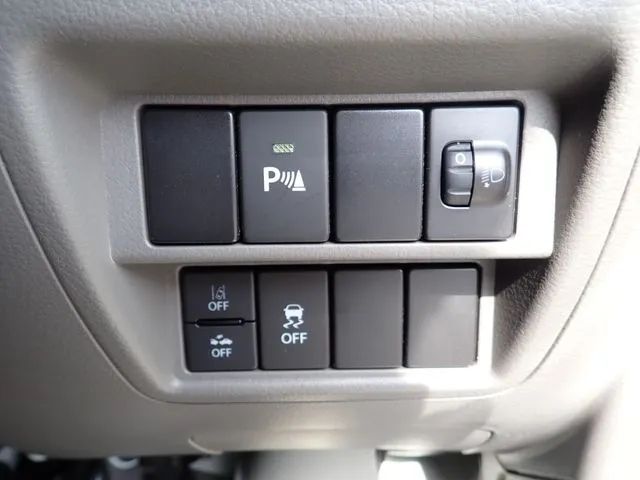 エブリイバン（スズキ）の車両写真