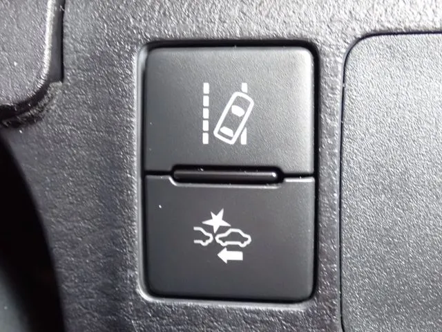 サクシードバン　ハイブリッド（トヨタ）の車両写真